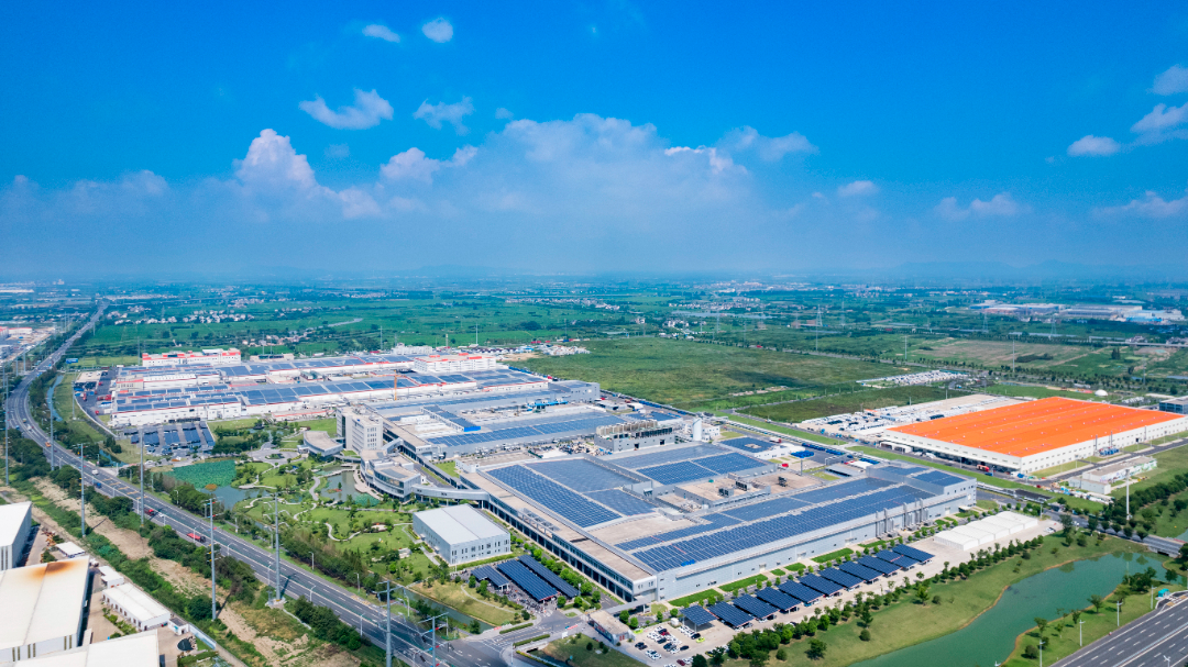 “十五五”战略性新兴产业与传统产业协同升级路径分析