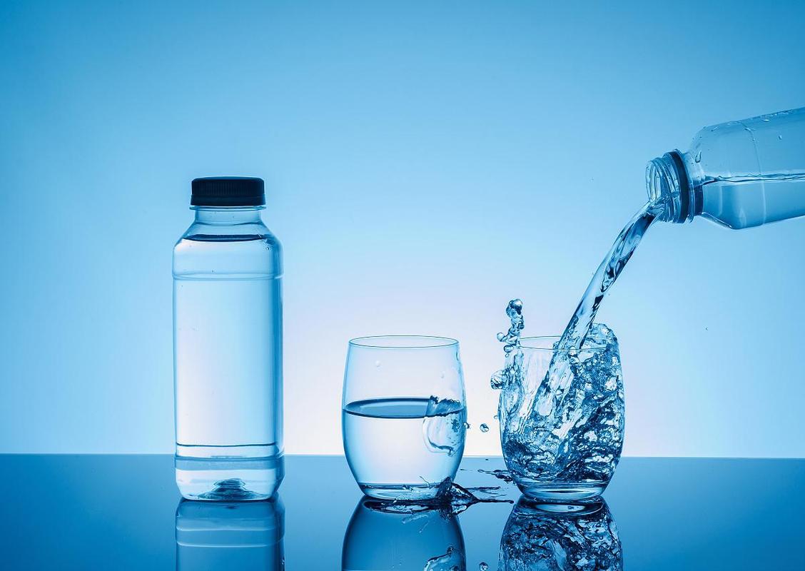 饮用水行业三大巨变信号释放：告别价格战，迈进健康饮水新纪元